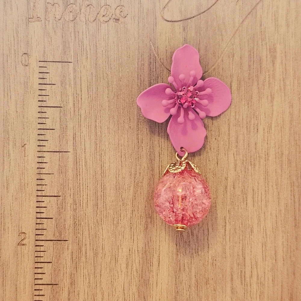 Pink Flower Drop‎ Earrings Matte Floral Rhinestone Crackle Bead Gold Tone Studs